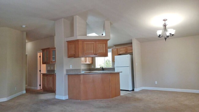 4408 Neenah Trail in Redding, CA - Building Photo - Building Photo