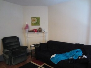 35 Darling St, Unit 1 in Boston, MA - Building Photo - Building Photo