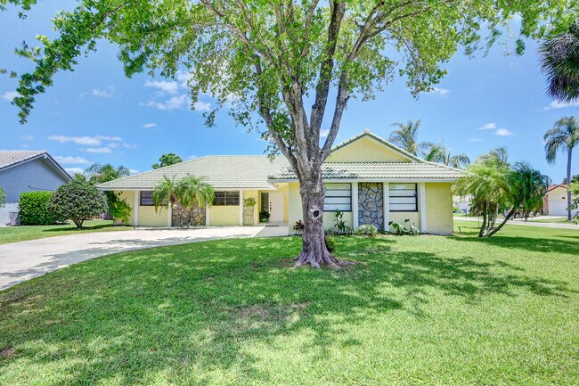 property at 6833 Bianchini Cir