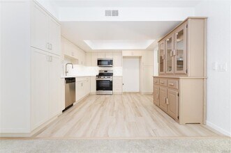 27139 Rio Prado Dr in Santa Clarita, CA - Building Photo - Building Photo