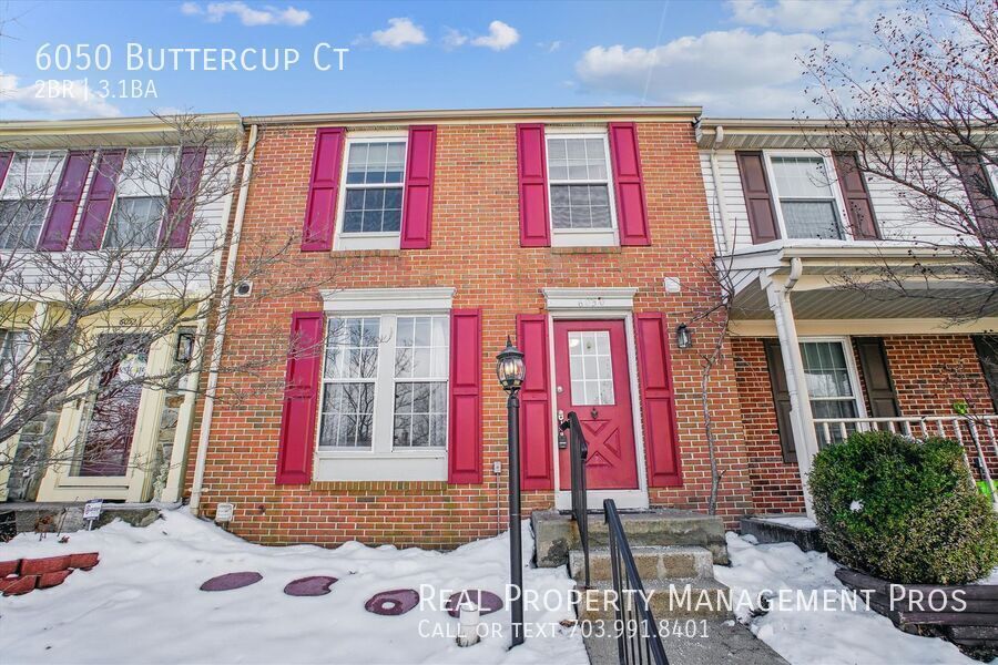 6050 Buttercup Ct in Alexandria, VA - Building Photo