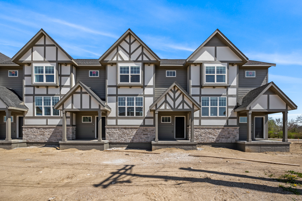 Launch Townhomes in Waukee, IA - Foto de edificio