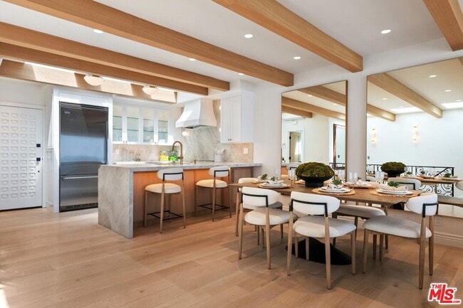 11874 S Beach Club Way in Malibu, CA - Building Photo - Building Photo