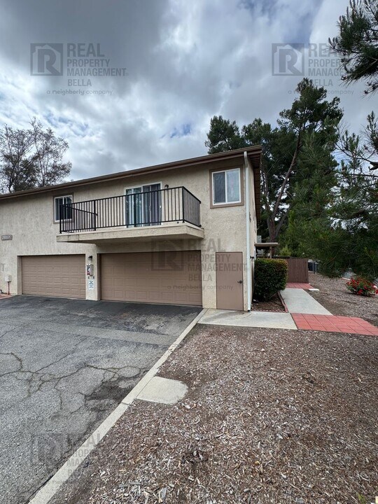 28551 Via Princesa in Murrieta, CA - Building Photo