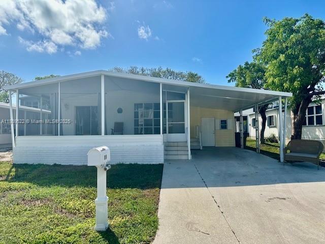 property at 810 S Jade Dr