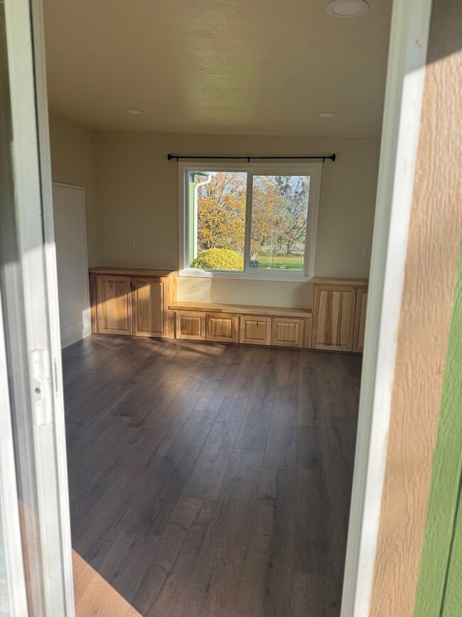 6356 Ventura Ln in Central Point, OR - Building Photo - Building Photo