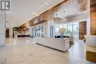 7890 Bathurst St in Vaughan, ON - Building Photo - Building Photo