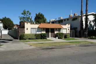 Sylvan Pointe in Van Nuys, CA - Building Photo - Building Photo