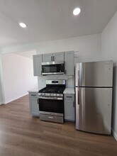 3260-3264 Steel St in San Diego, CA - Building Photo - Building Photo