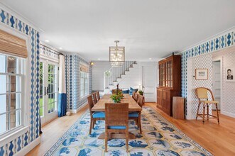 31 Aberdeen Ln in Southampton, NY - Building Photo - Building Photo