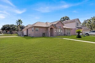 987 Oak Glen Dr in Willis, TX - Building Photo