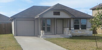121 Soapstone Dr in Jarrell, TX - Building Photo