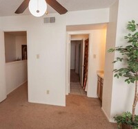 Las Colinas Apartments photo'