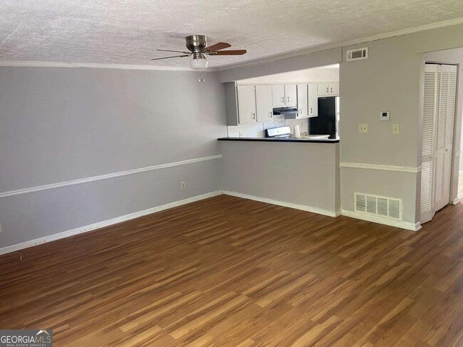 8238 Canyon Forge Dr in Riverdale, GA - Building Photo - Building Photo