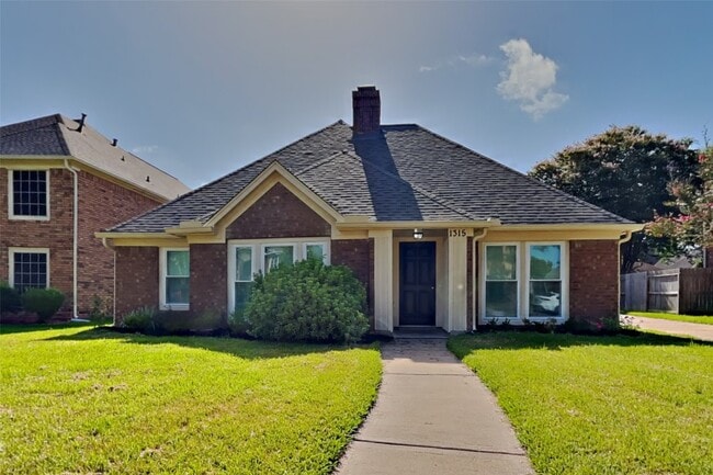 property at 1315 Forest Hollow Dr