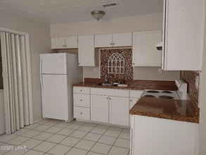 6221 Pinetree Ave in Panama City, FL - Building Photo - Building Photo