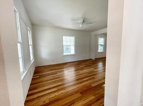 635 37th St in West Palm Beach, FL - Foto de edificio - Building Photo