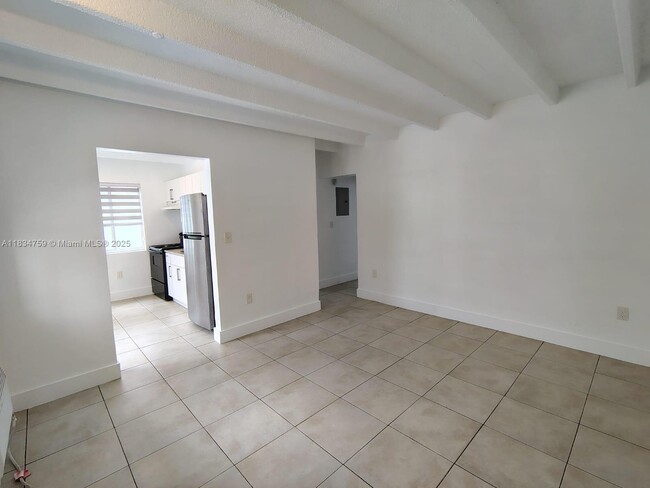 749 NW 60th St in Miami, FL - Building Photo - Building Photo