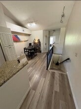 804 Normandy Trace Rd in Tampa, FL - Building Photo - Building Photo