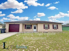 5637 Viburnum Ct in Polk City, FL - Building Photo - Building Photo