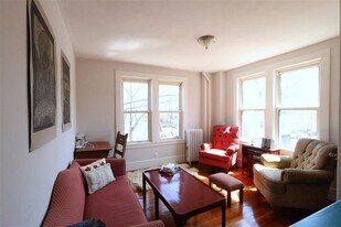 5 Elmer St, Unit 2 in Cambridge, MA - Building Photo