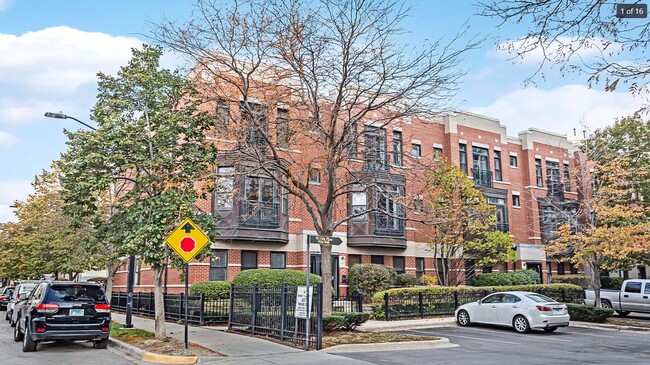 property at 948 W 15th Pl