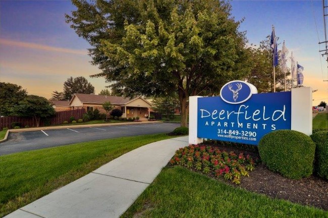 Deerfield Apartments in St. Louis, MO - Building Photo - Building Photo