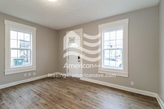 831 Greenwood Ave in Hamilton, OH - Foto de edificio - Building Photo