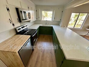1612 Holly Point Ln in Suffolk, VA - Building Photo - Building Photo