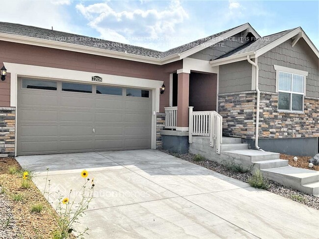 22034 E 39th Ave in Aurora, CO - Foto de edificio - Building Photo