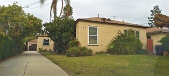 725 Manchester Dr, Unit 3 in Inglewood, CA - Building Photo