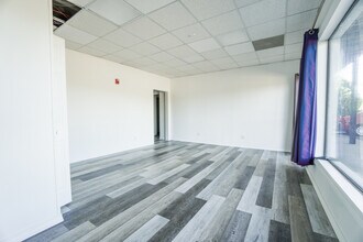 4 Fisher Creek Dr in Kimberling City, MO - Foto de edificio - Building Photo