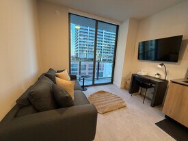 121 NE 5th St, Unit ID1388734P in Miami, FL - Building Photo
