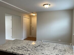 7541 Roberts Rd in Bridgeview, IL - Building Photo - Building Photo