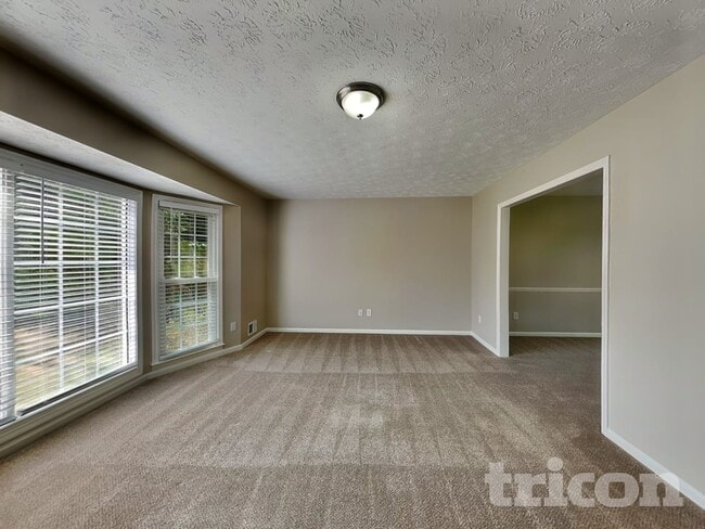 425 Monivea Ln in Roswell, GA - Building Photo - Building Photo