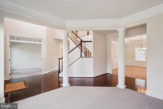 42159 Tecumseh Hills Dr in Chantilly, VA - Building Photo - Building Photo