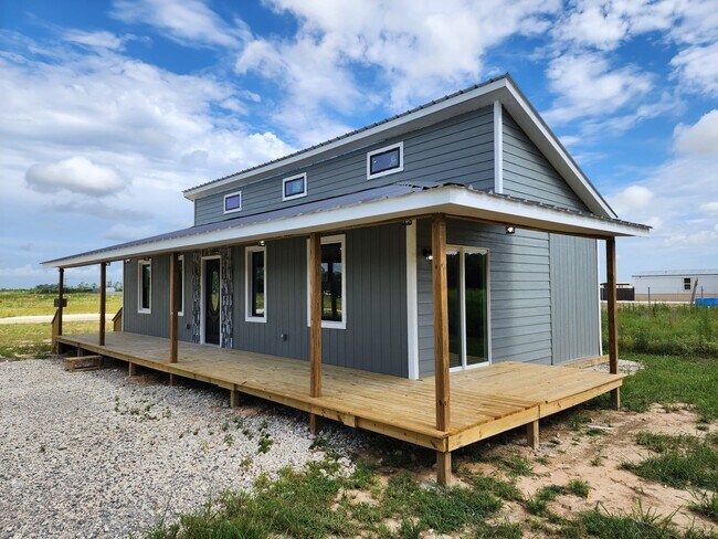 386 Rd 591701 in Cleveland, TX - Building Photo - Building Photo