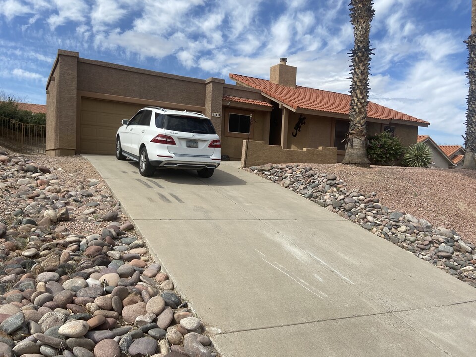 14838 N Greenhurst Ave in Fountain Hills, AZ - Foto de edificio