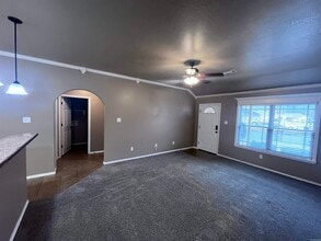 439 Nottingham Dr in Cabot, AR - Foto de edificio - Building Photo