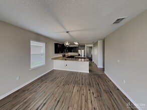 1617 Tamarind Rd in Davenport, FL - Foto de edificio - Building Photo