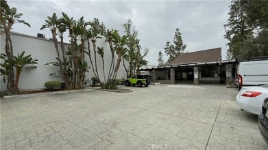 18645 Hatteras St in Los Angeles, CA - Building Photo - Building Photo