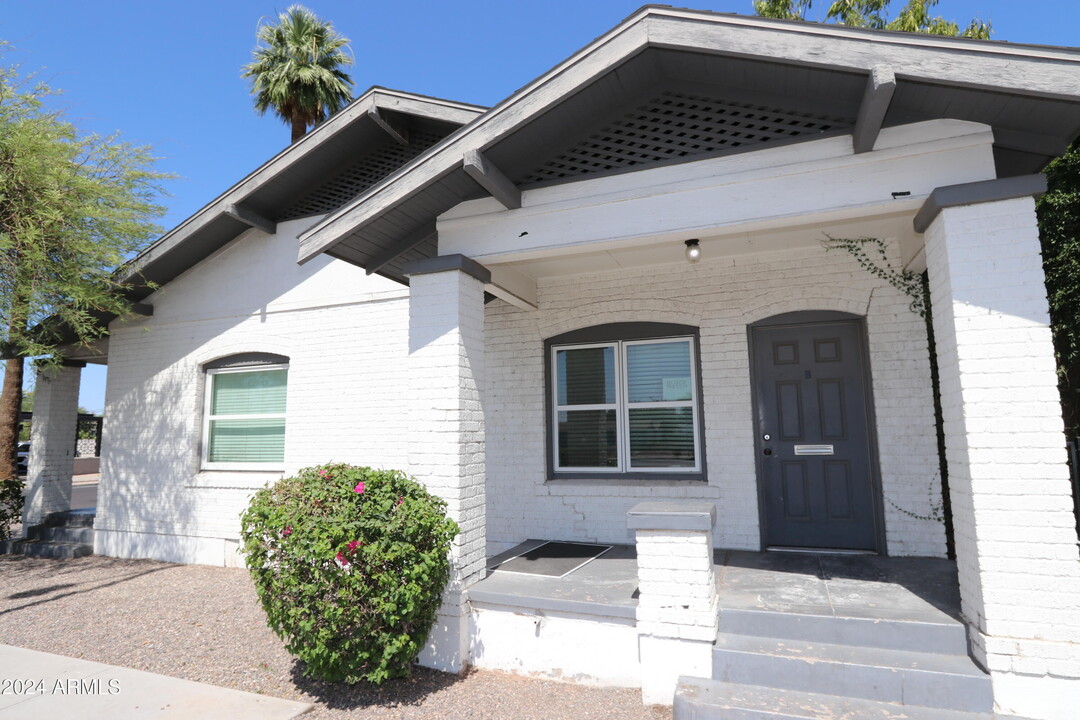 625 W McKinley St in Phoenix, AZ - Foto de edificio