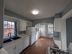 1675 W 9th St in Erie, PA - Building Photo - Building Photo