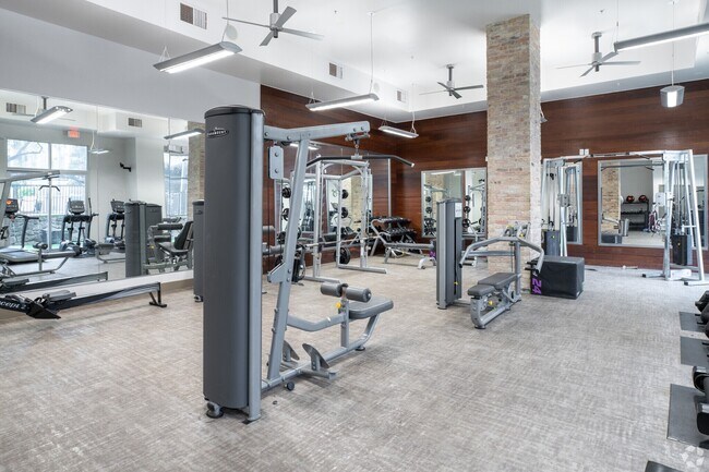 810 W St Johns Ave, Unit 1261 in Austin, TX - Foto de edificio - Building Photo