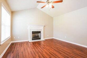 305 Wood Green Dr in Wendell, NC - Building Photo - Building Photo