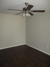 4018 Ambrose Dr in Dallas, TX - Building Photo - Building Photo