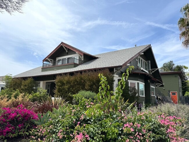 property at 1538 W 30th St
