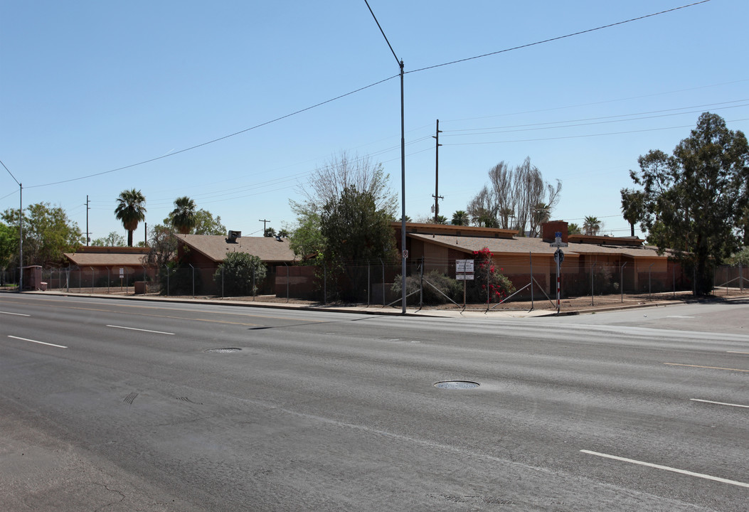 921-929 W McDowell Rd in Phoenix, AZ - Building Photo