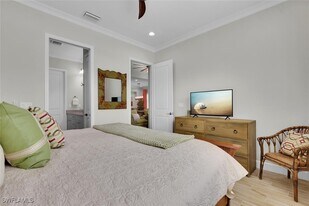 7110 Cayo Coco Ln in Naples, FL - Building Photo