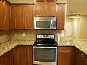 7034 Beauhaven Ct in Jacksonville, FL - Foto de edificio - Building Photo